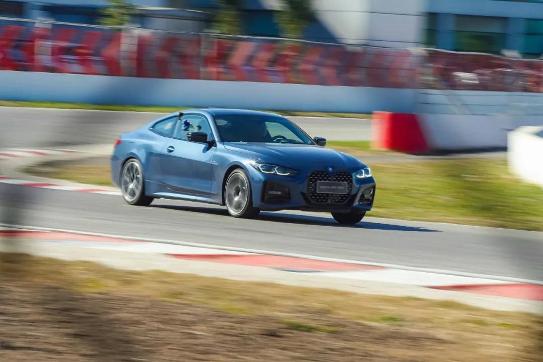 宝马4系提高动力,新款宝马4系舒适感怎么样