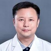 五岁的儿童发现两个特别大的肿瘤,2岁小孩脑部患罕见肿瘤