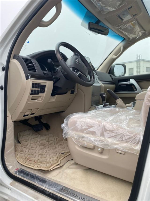 丰田陆地巡洋舰5700街拍,陆地巡洋舰2020款5700改装