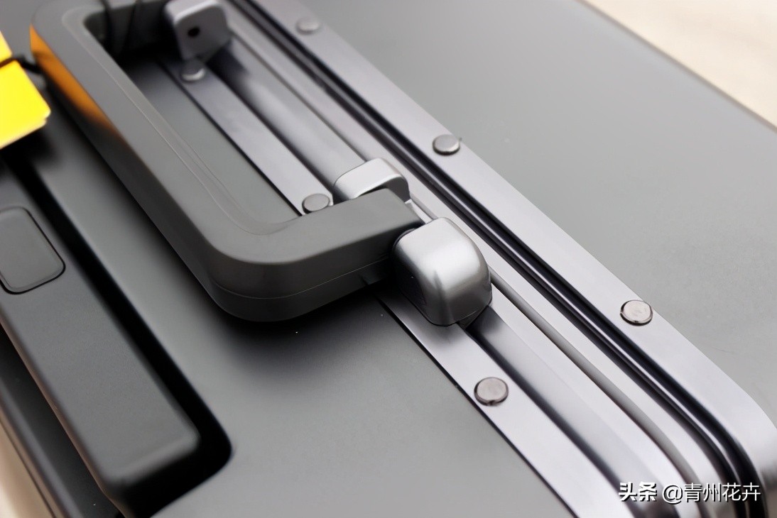 旅行好搭档-地平线8号行李箱测评