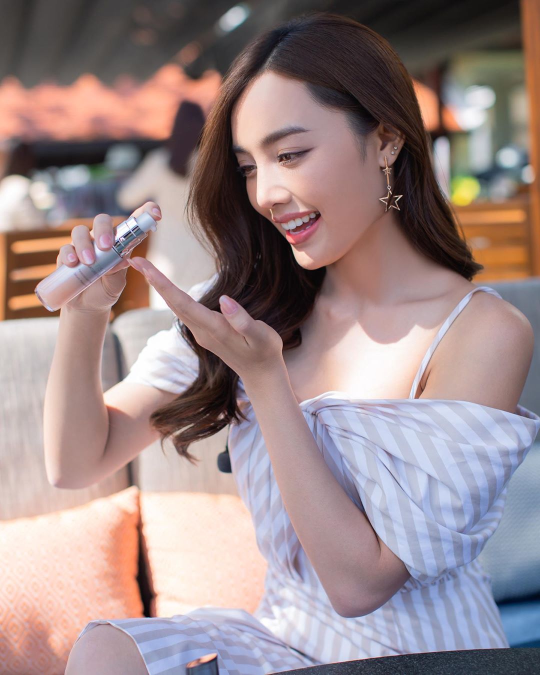 洗衣机里面洗干净了还是有股臭味,如何避免洗衣机洗的衣服发臭