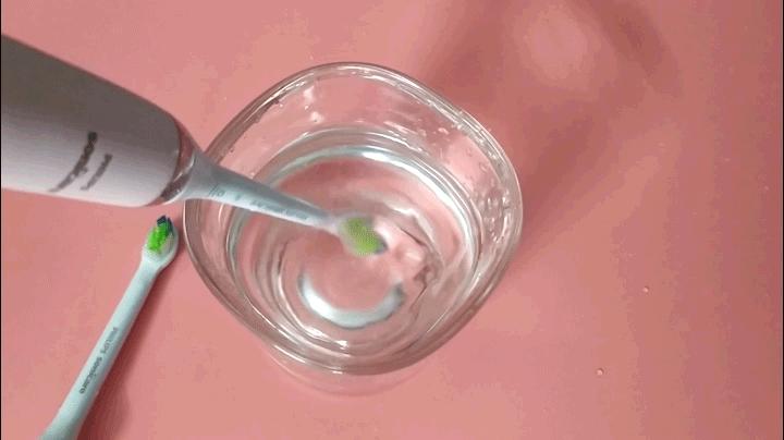 同样是电动牙刷,凭什么它可以卖上千块