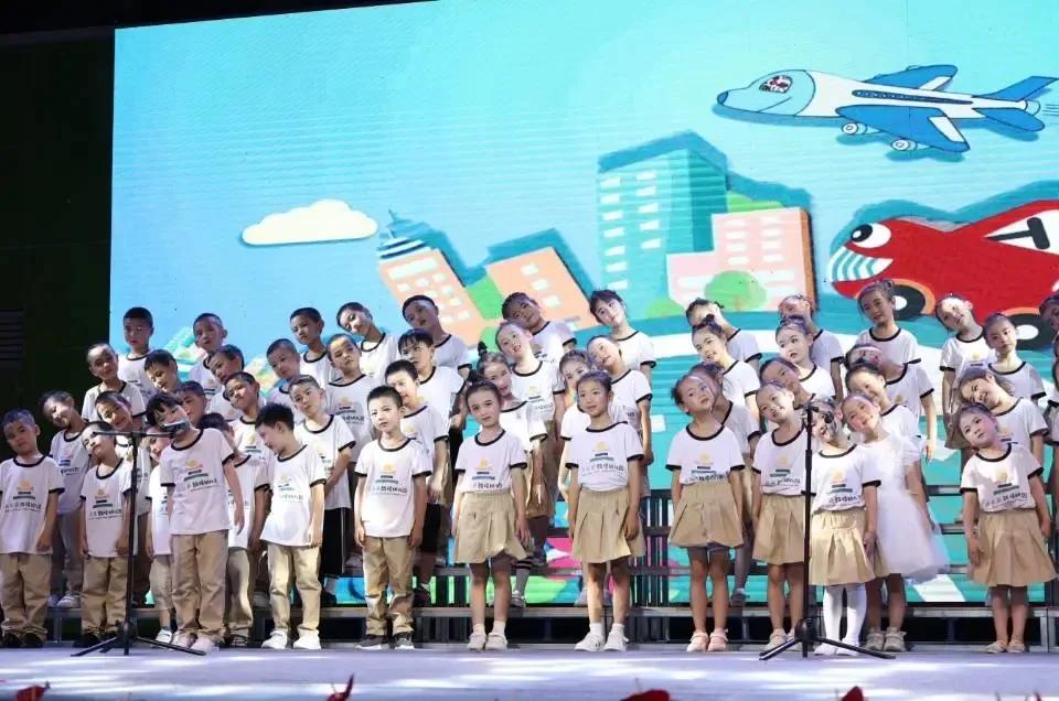 剑阁县鼓楼幼儿园庆祝中国*产党共**成立100周年暨毕业典礼文艺汇演