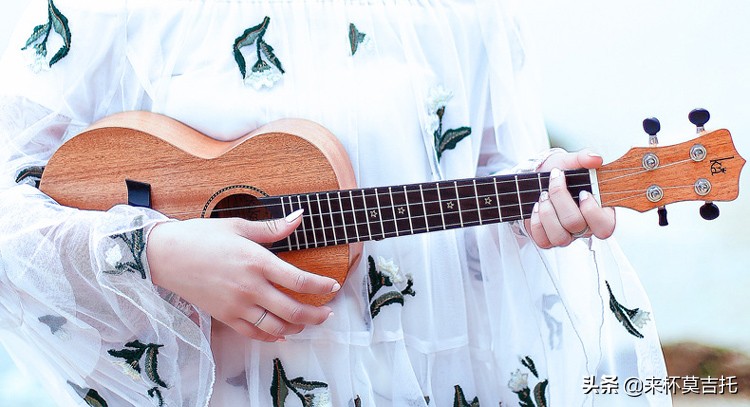 如何挑选尤克里里品牌,新手选购尤克里里牌子