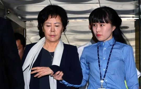 韩国财阀名人故事,韩国财阀的生活过得有多曲折