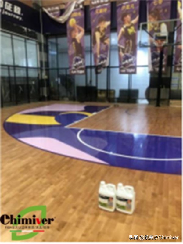 运动木地板彩漆,运动木地板漆施工视频