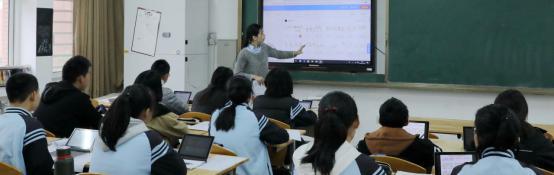 让每个人都成为最好的自己,让每一个成为更好的自己