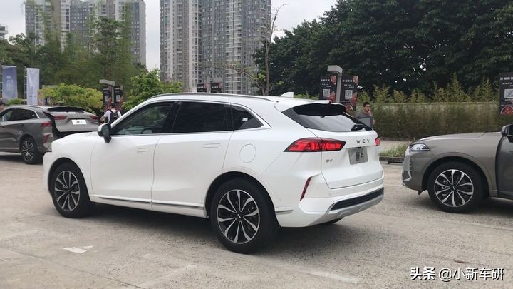 wey摩卡颜宇鹏试驾,wey摩卡最新试驾视频