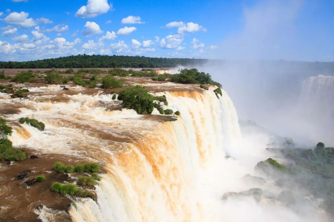 宸磋タ瓒崇悆鏃呮父,宸磋タ妗戝反娴锋哗鏀荤暐