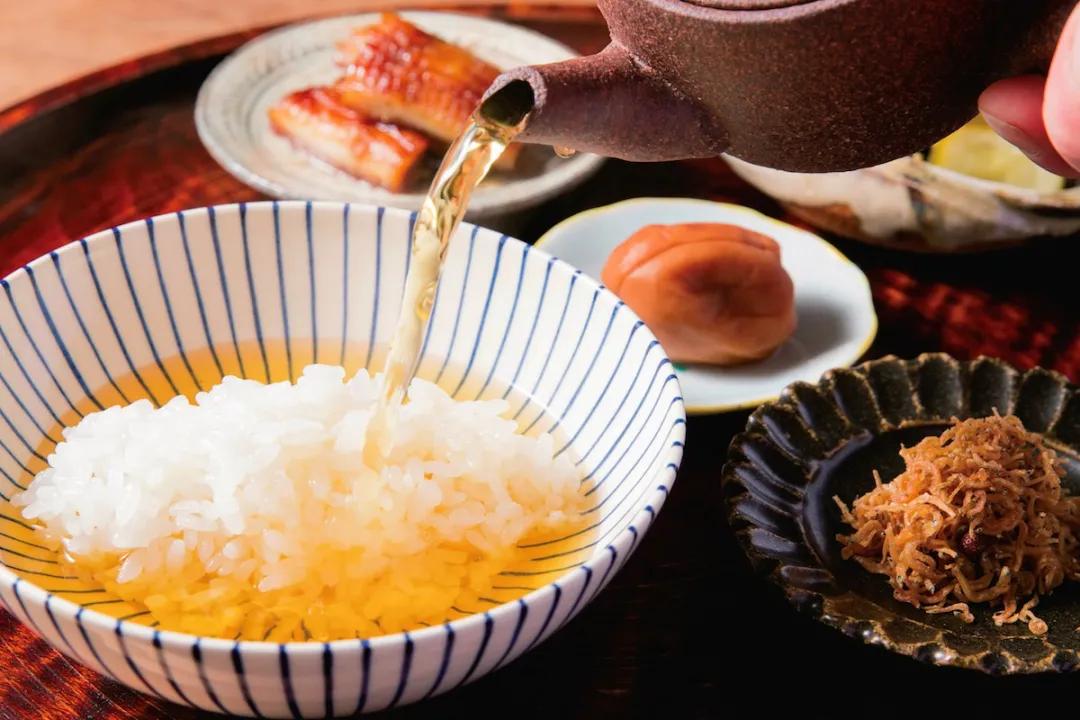 霓虹干饭人，用早餐开启元气满满的一天