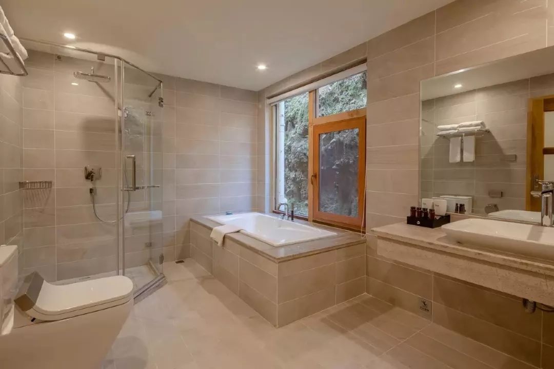 最美的民宿隐藏在森林云海,观光玻璃栈道民宿