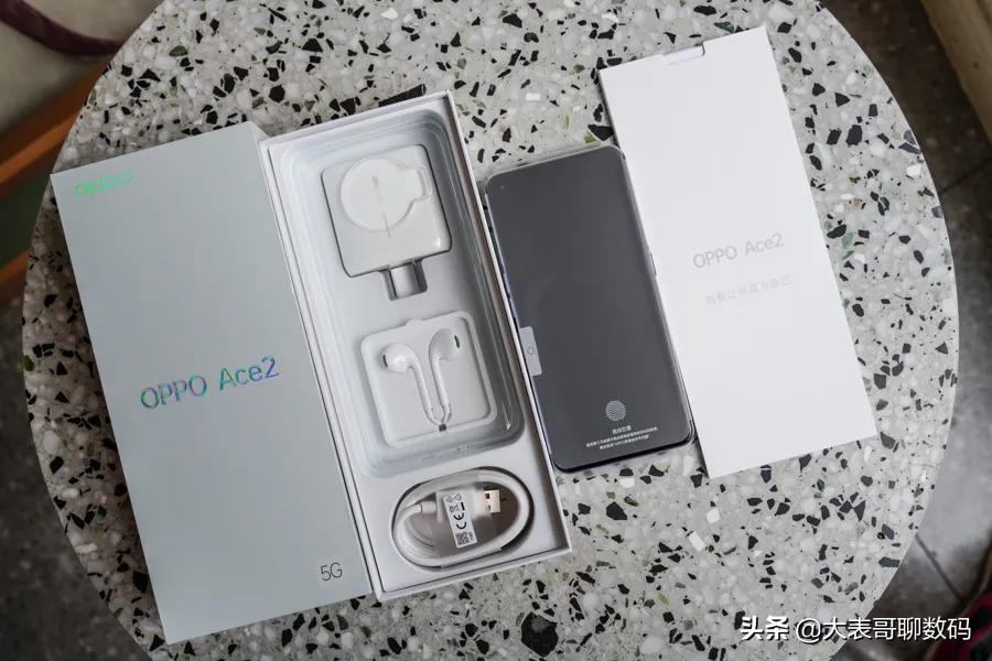 目前性价比最值得入手的三款手机,年底最值得3款手机性价比高