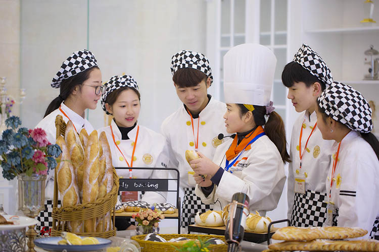 女生学西点有什么前途,女孩子学西点可行吗