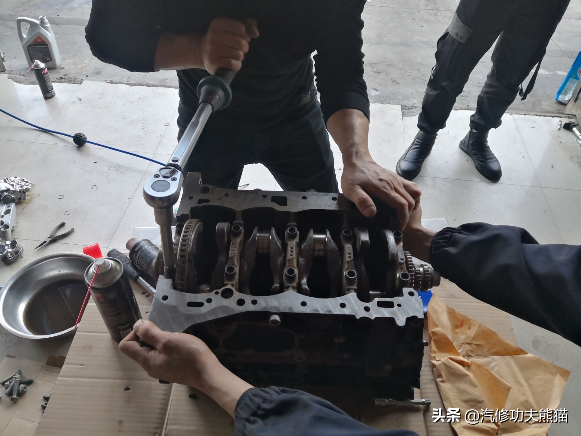 新款大众途观漏油,大众途观烧机油免拆多少钱