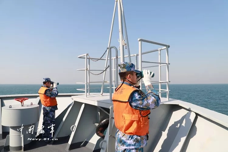 潜水沉底训练,潜泳20米憋气训练