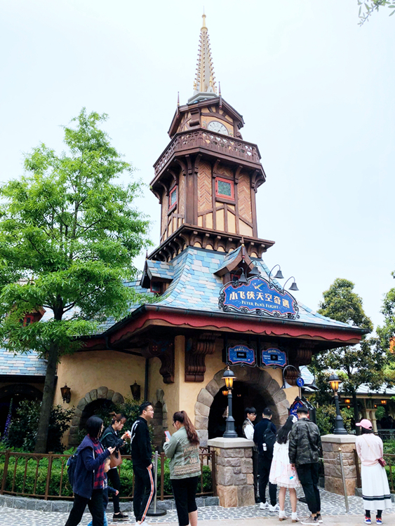 上海迪士尼之旅极速光轮,上海迪士尼项目七个小矮人