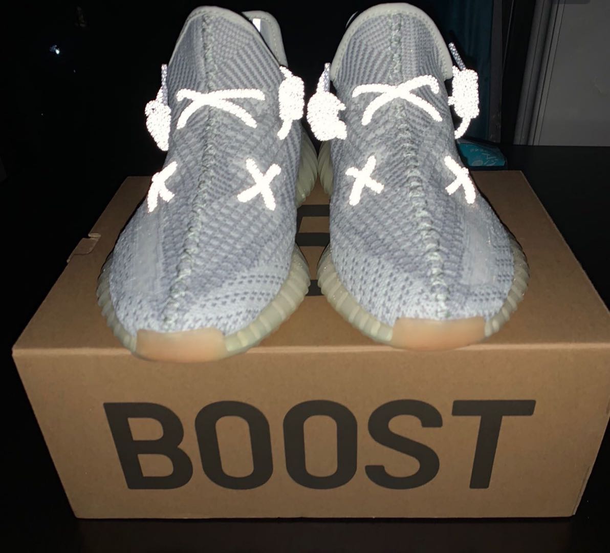 yeezy350会因为kanye降价吗,yeezy350新冰蓝货量