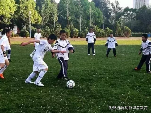 昆明各学校校服,昆明淡紫色校服的学校有哪些