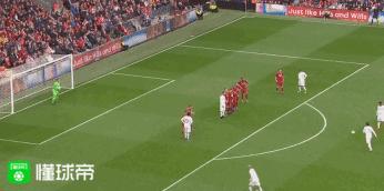 精准的足球射门,皮尔洛10大经典进球