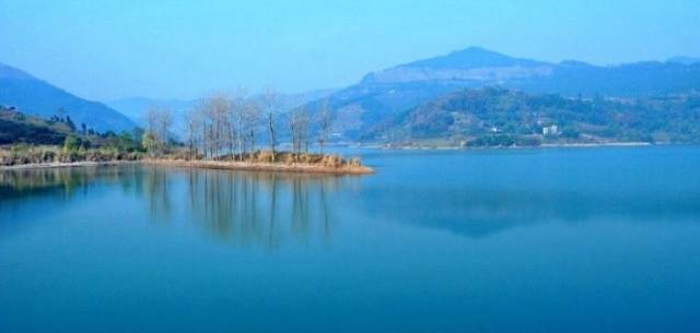 成都适合20人一日吃玩地方推荐,成都周边必打卡人间仙境毕棚沟