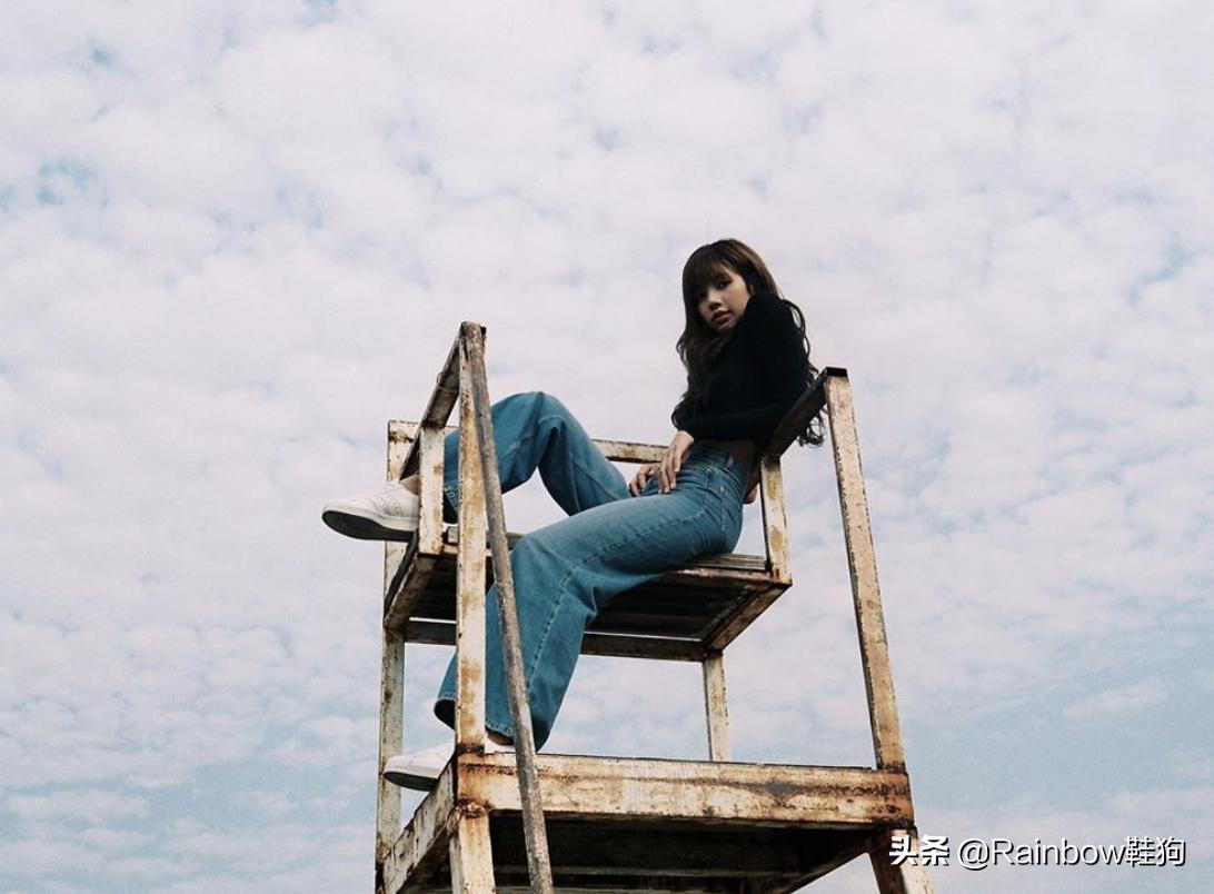 lisa穿什么鞋,人间芭比lisaattention