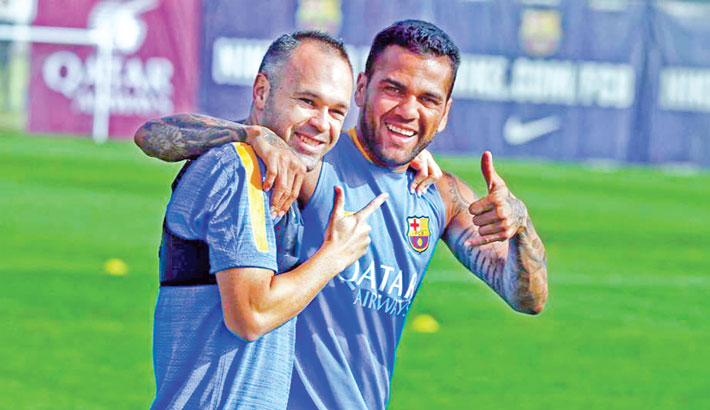 40天连夺2冠！前巴萨队长生涯37冠再超梅西，史上仅需仰望1人