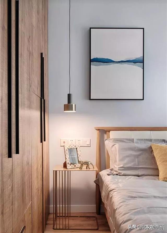 卧室太小放不下写字台,卧室太小放不下衣柜试试这样做