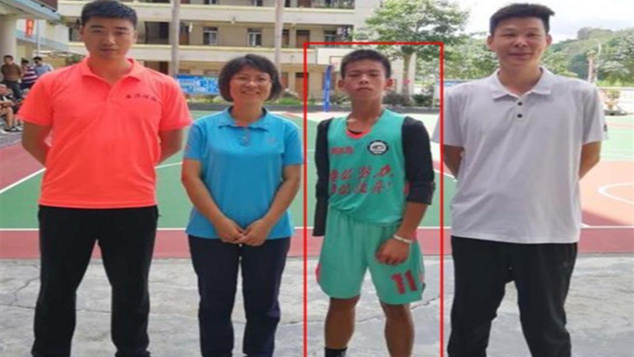 美国独腿篮球男孩,独臂男孩篮球运动员