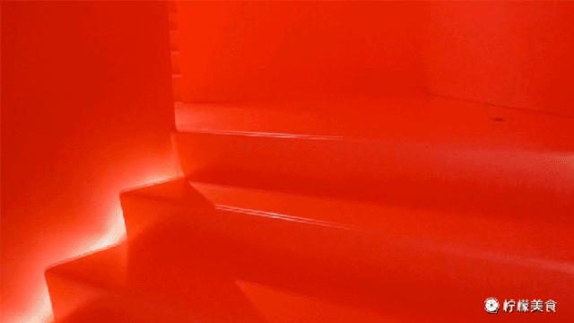 亚洲最大JORDAN旗舰店开业，我冒雨把“黑粉脚趾”买到手了！