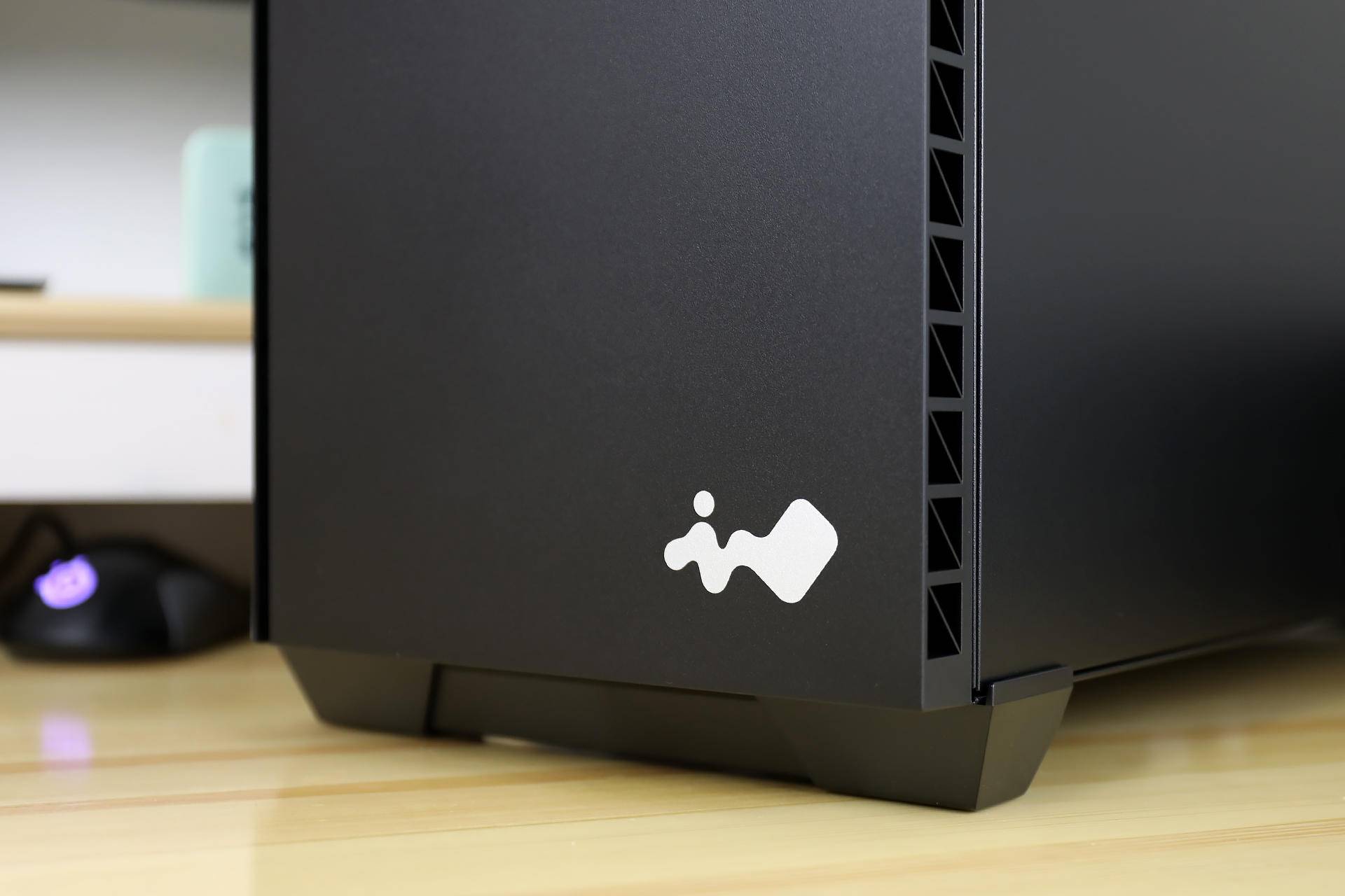 颜值、空间、散热，统统都有，迎广216中塔式机箱体验