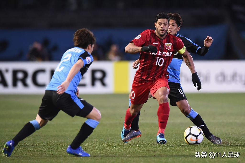 马拉多纳和c罗谁最厉害,足坛大腿粗壮的球员