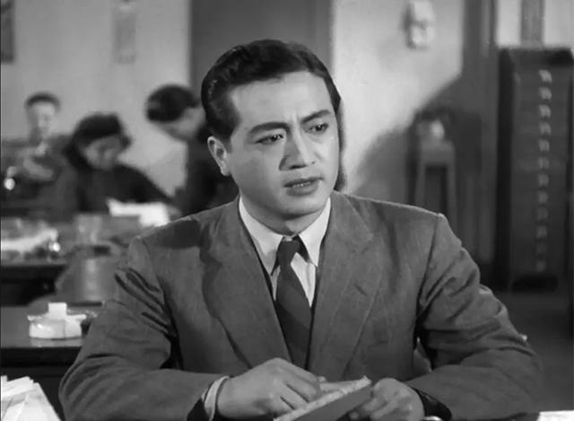 雷雨中鲁侍萍和周朴园为什么决裂,雷雨结局周朴园为什么没死