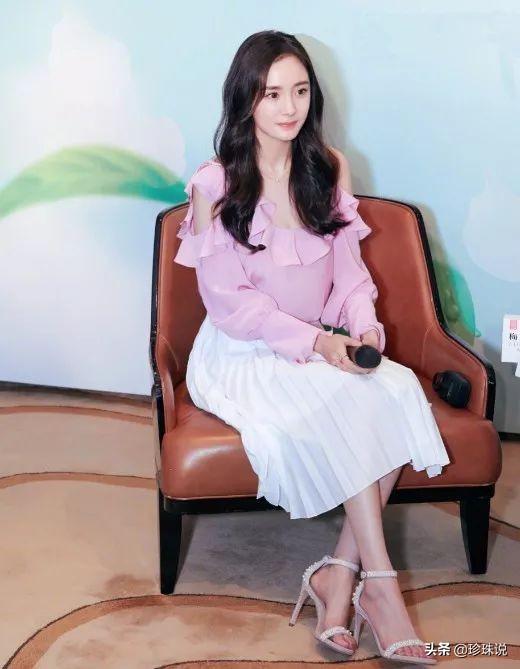 灼灼夏日，你的美丽与珍珠更相配