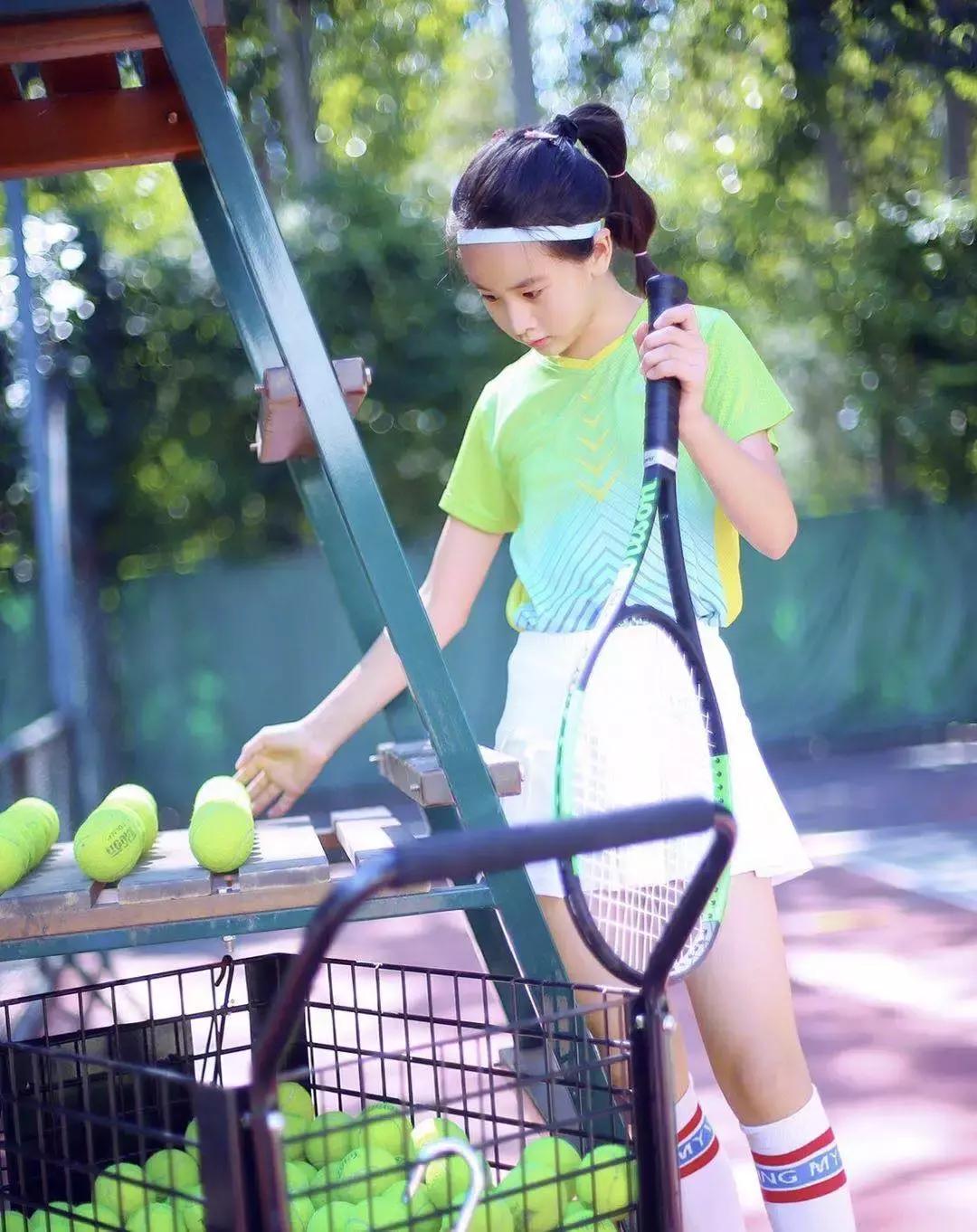 11岁森碟太漂亮,田亮女儿森碟百褶裙
