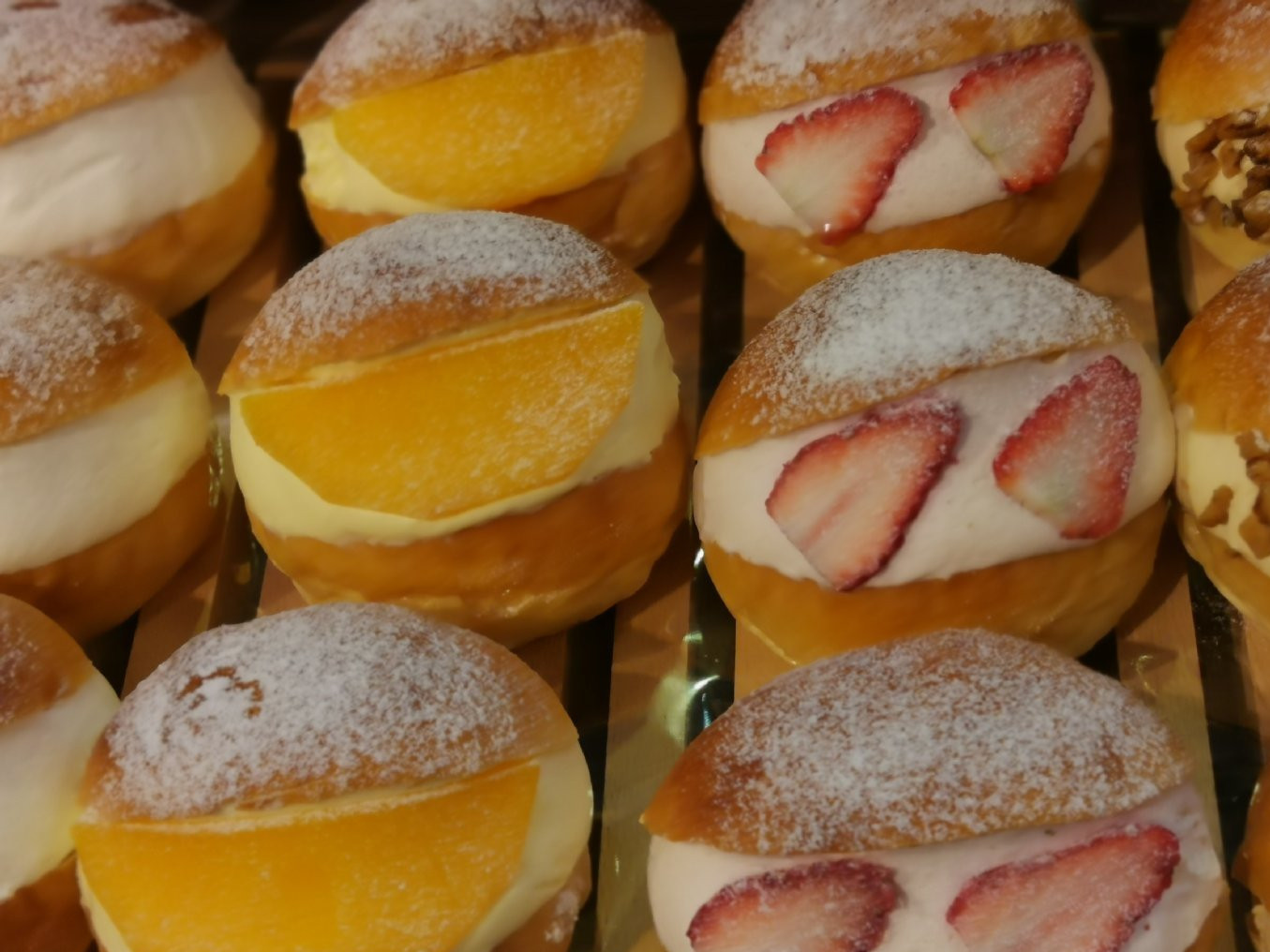 买面包要注意哪些,买面包时聪明人都避开这三种行为