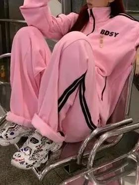 BM风卷土重来，美式街头+复古英伦的风俘获万千少女们的心