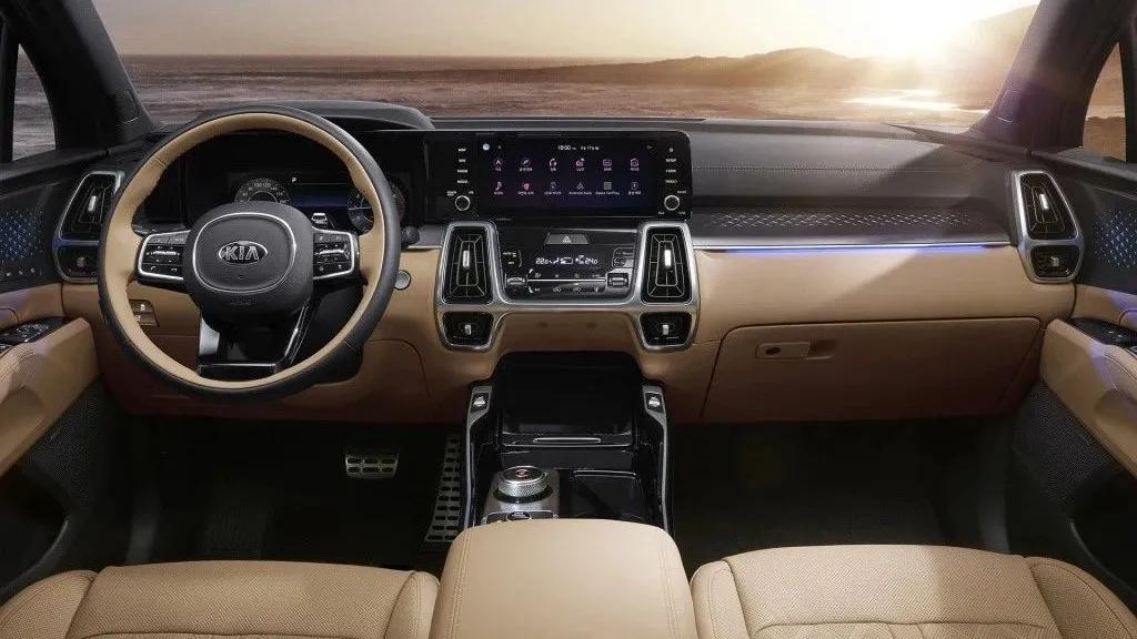 雷克萨斯lm300h试驾七座落地价,雷克萨斯lm300h对比埃尔法