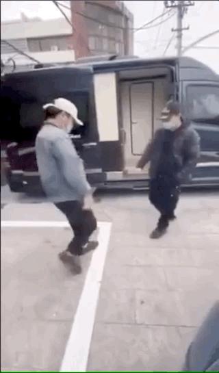 见面不握手改成作揖礼小学生,见面不握手改成作揖礼教程