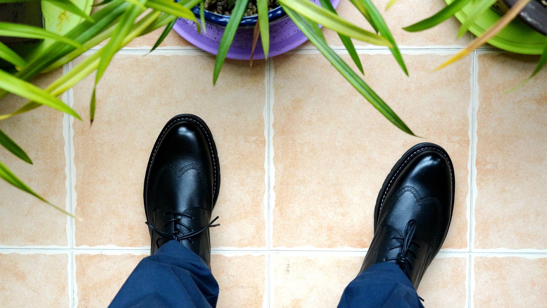 什么工艺的皮鞋好穿又舒服,sinmec缓震手工定制皮鞋