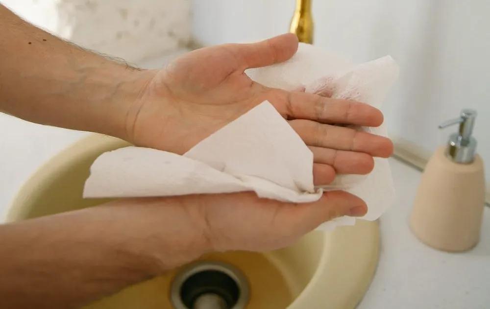 身体这几个地方发臭有异味,身体这几处发臭发黑