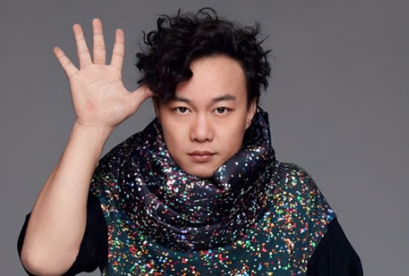 陈奕迅多少岁患抑郁症,陈奕迅耿耿于怀三部曲