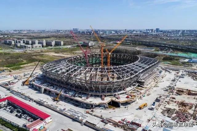 恒大再建2座8万人球场,300亿建一座城市