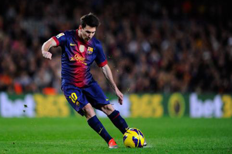 在空中画出一道弧线,在空中画出了一道弧线