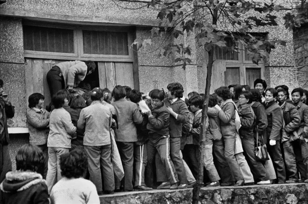 70张照片合集视频,70年衣食住行对比图