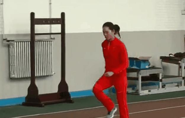 在家做运动？除了跑步瑜伽还有什么？亲子到个人的室内运动指南