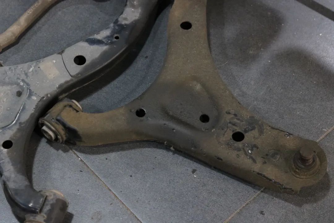 怪兽修车：翻新“老旧状态”的11年起亚索兰托，15万公里重回巅峰