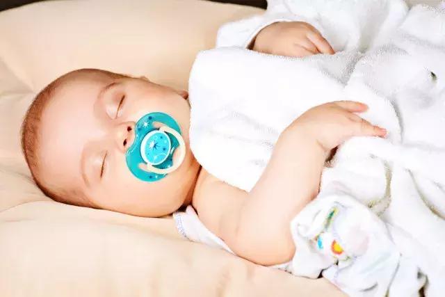 宝宝发烧哺乳期妈妈不能吃什么,宝宝发烧妈妈不能吃什么食物