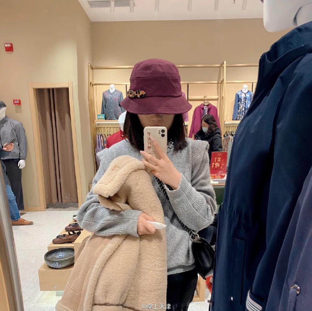 00后的小朋友喜欢90后的姐姐,00后小姑娘爱上80后中年大叔