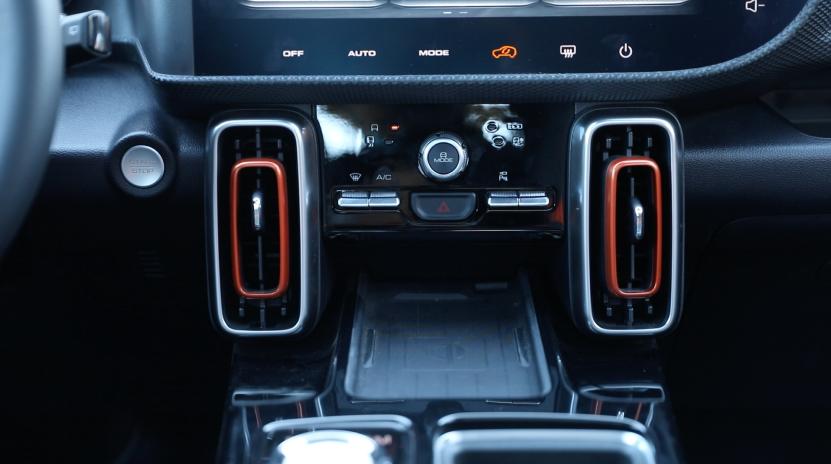 哈弗大狗2021款1.5t马犬版测试,哈弗大狗1.5tdct马犬版白色