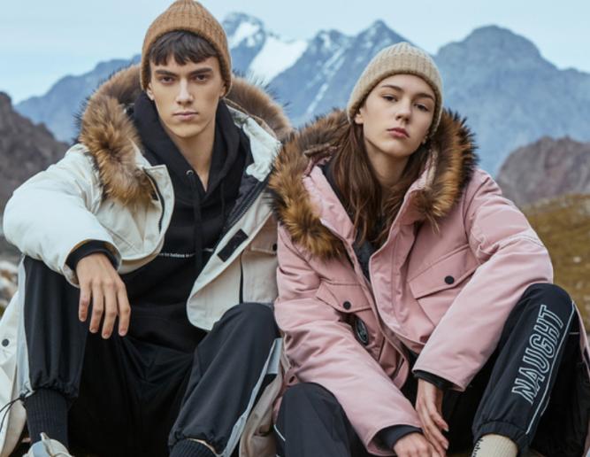 摆脱路人感,时尚羽绒服时尚穿搭